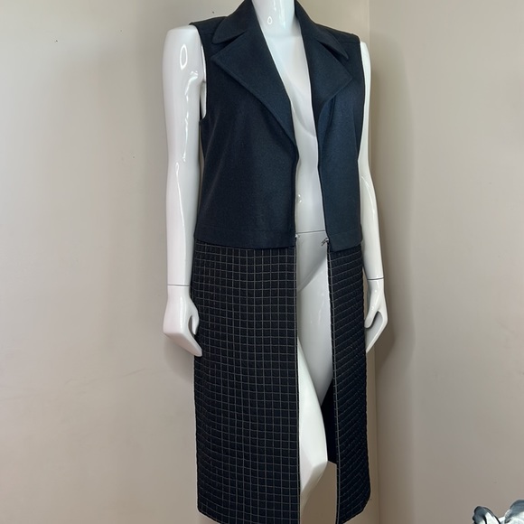 Trouvé Black long to short zipper vest, Size L - Picture 2 of 9